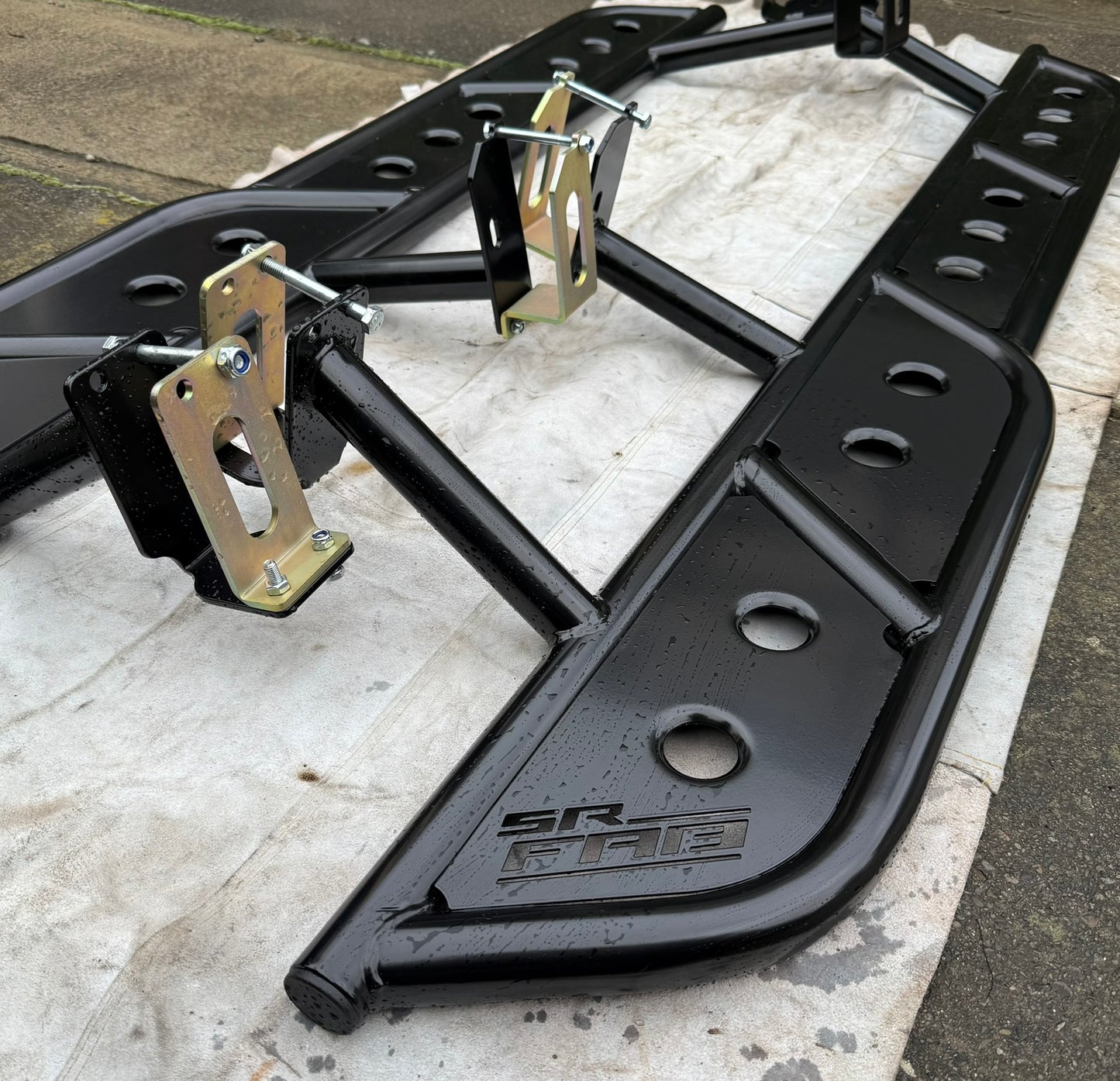 ISUZU Big Horn 2nd Gen Rock sliders