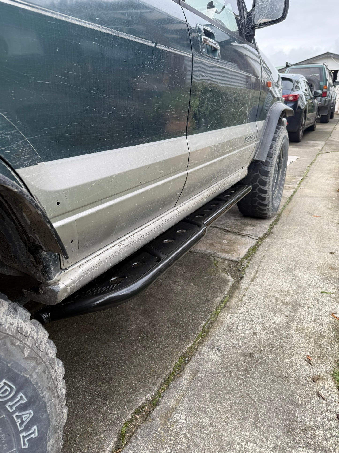 ISUZU Big Horn 2nd Gen Rock sliders