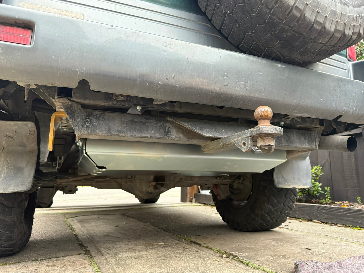 90 Series Pardo fuel tank bash plate