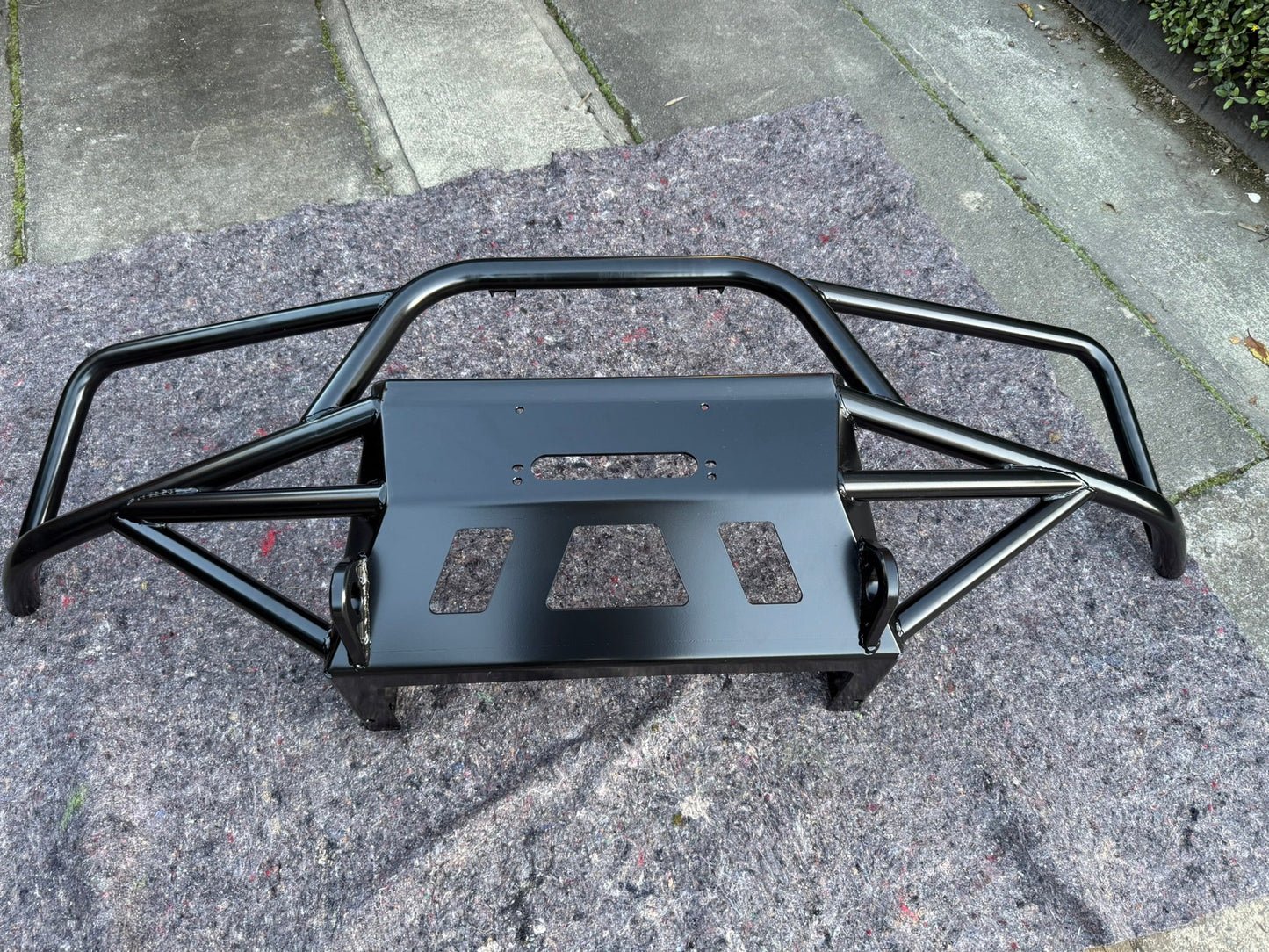 GQ Safari Bullbar - Front bar