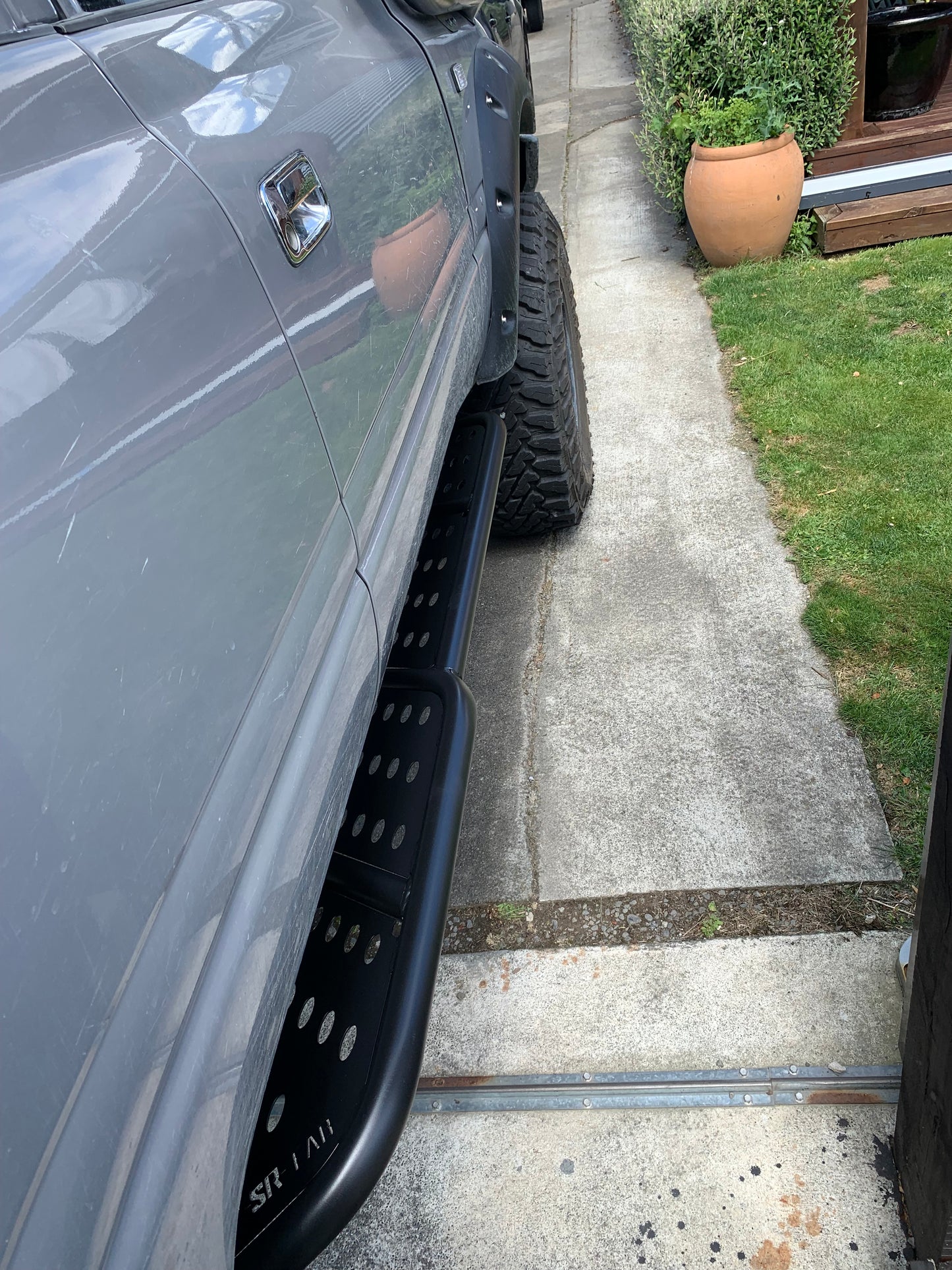 80 Series Land Cruiser - Rock Sliders