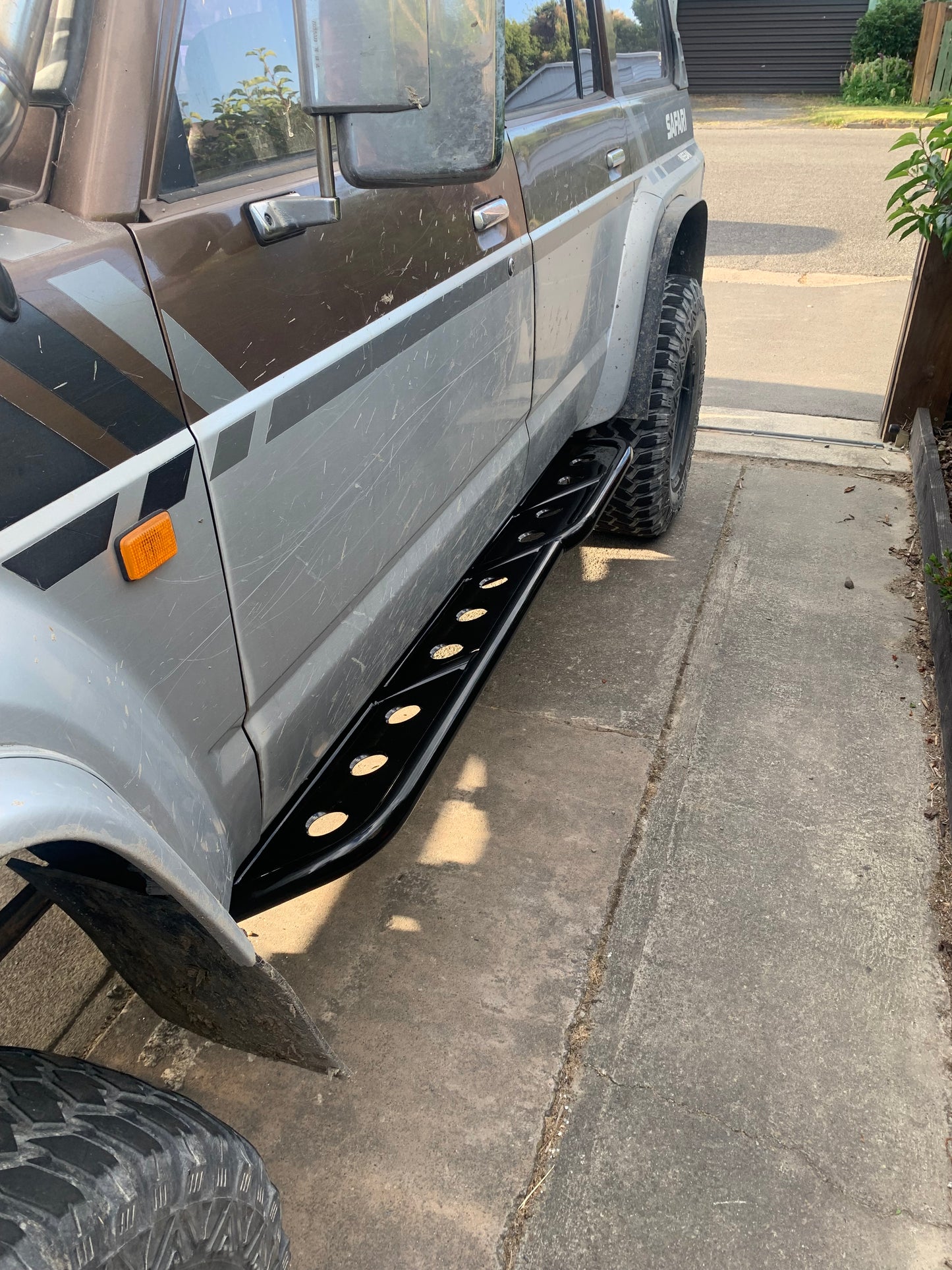 GQ Safari LWB - Rock Sliders