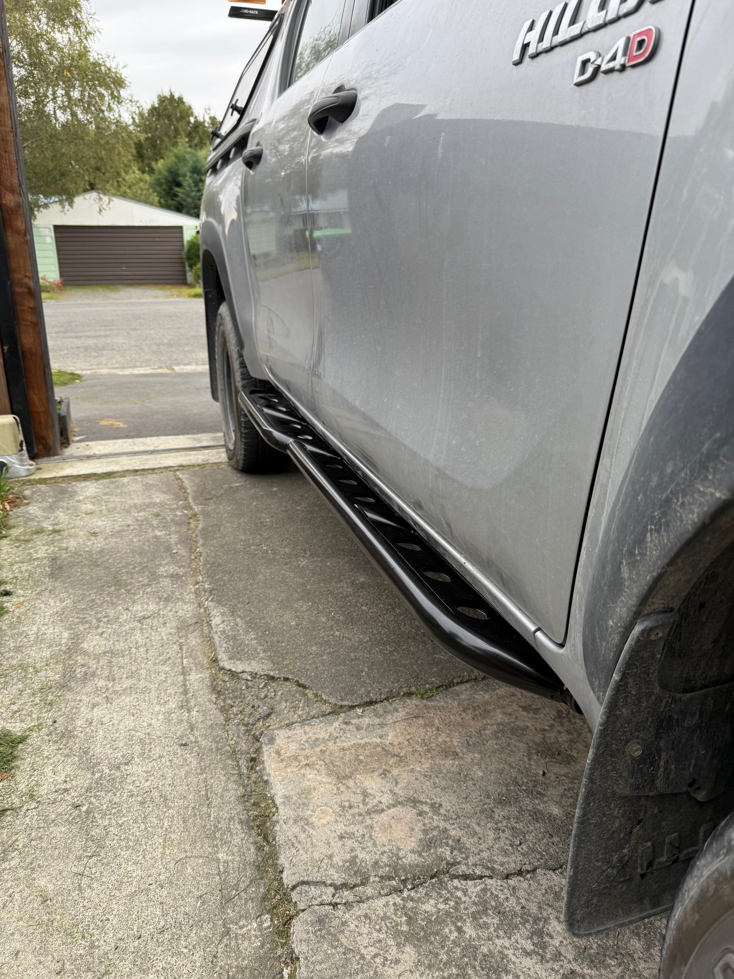 N80 Hilux (2015 - 2021) - Rock Sliders (Kick Out)