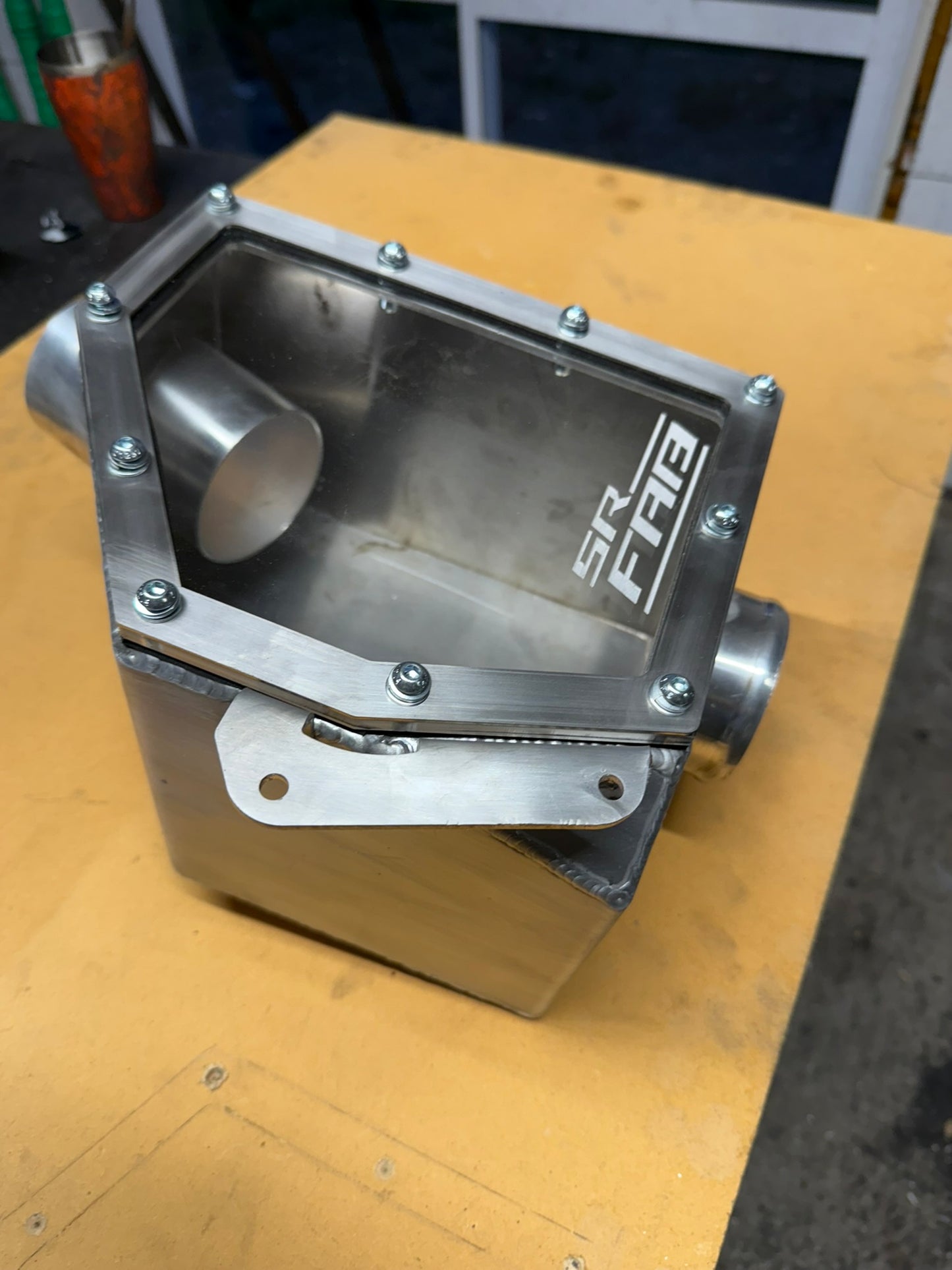 GQ air box