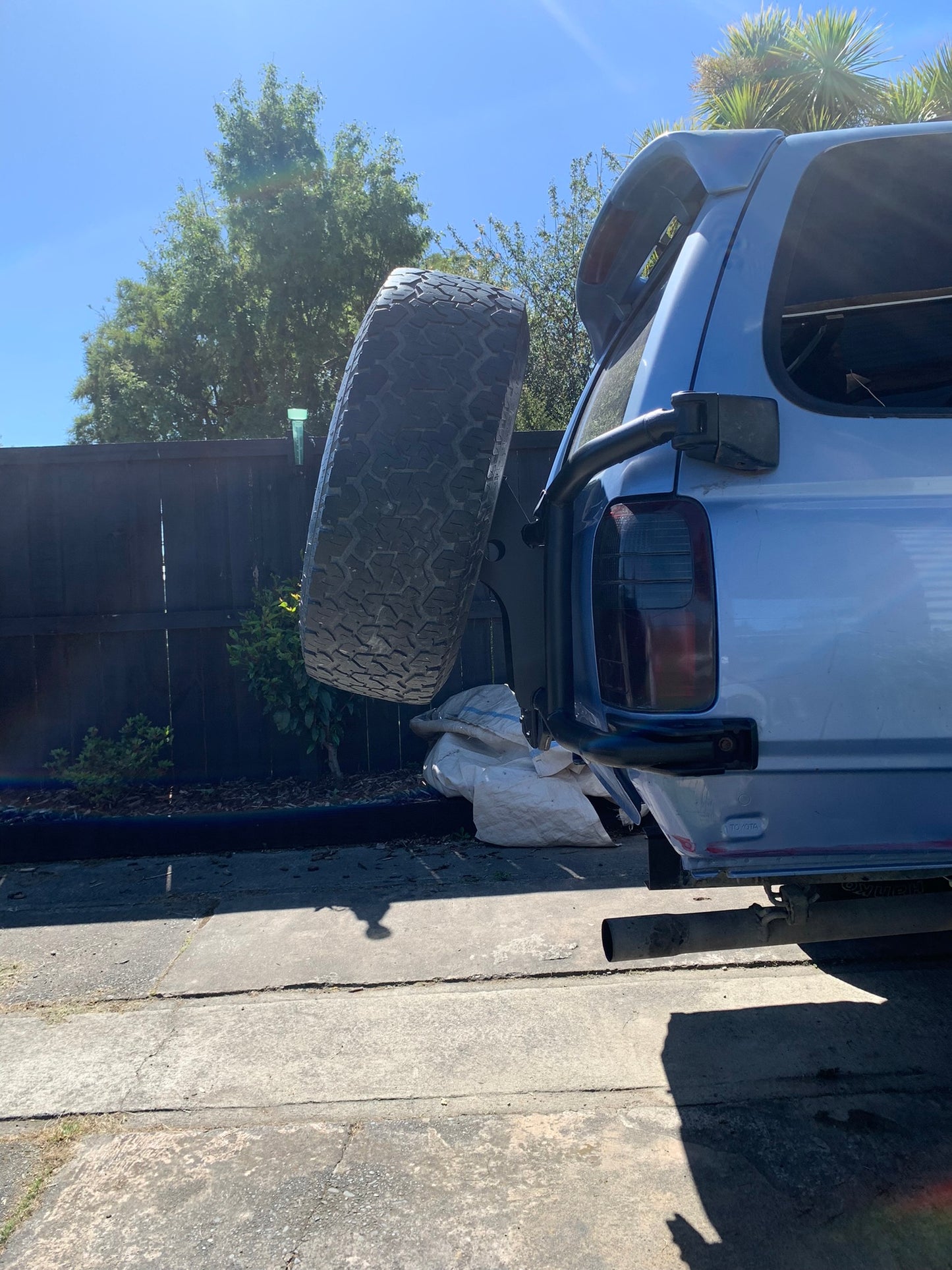 Hilux spare wheel riser mount